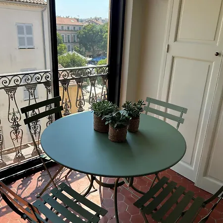 3 Pièces Plein Vieil Appartement